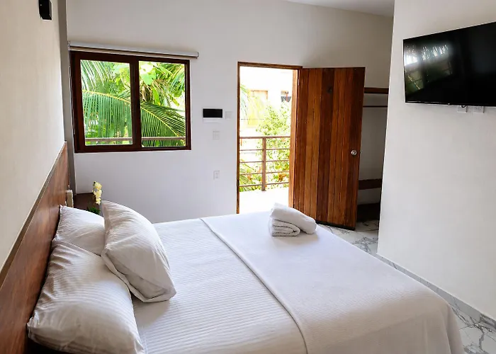 Centrico Hotel *
